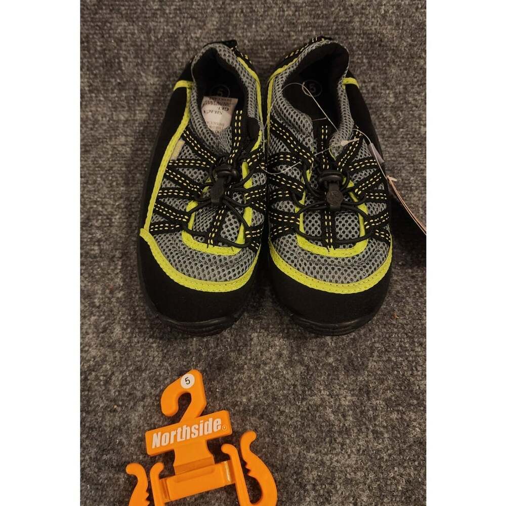 Northside Kids Size 5 Gray Yellow Closed Toe Boat Shoes NWT